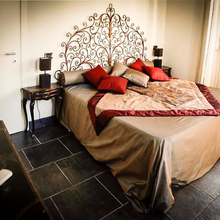Bed and Breakfast Borgo Antico XIX sec. Gesturi Esterno foto