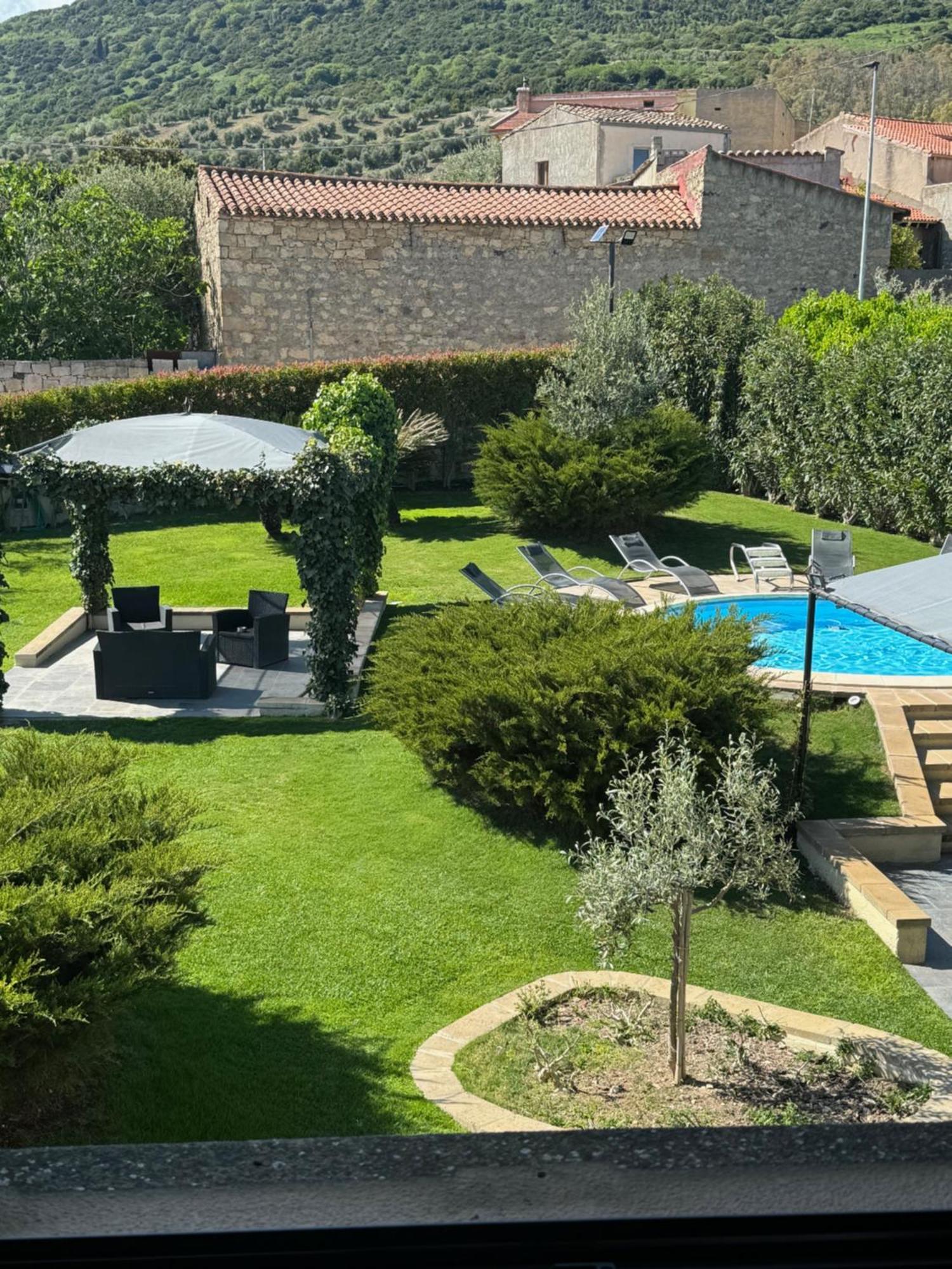 Bed and Breakfast Borgo Antico XIX sec. Gesturi Esterno foto